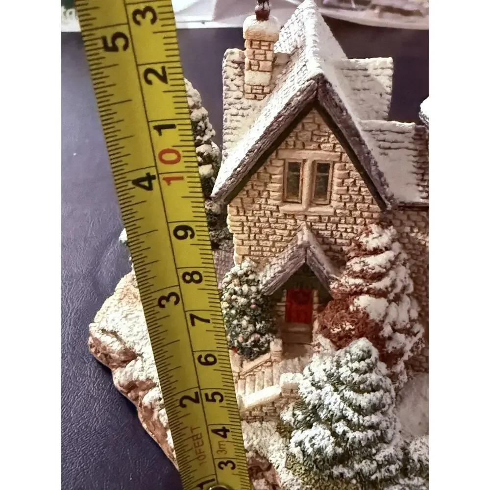 Lilliput Lane Highland Lodge Handmade Painted House Figurine Boxed 1992